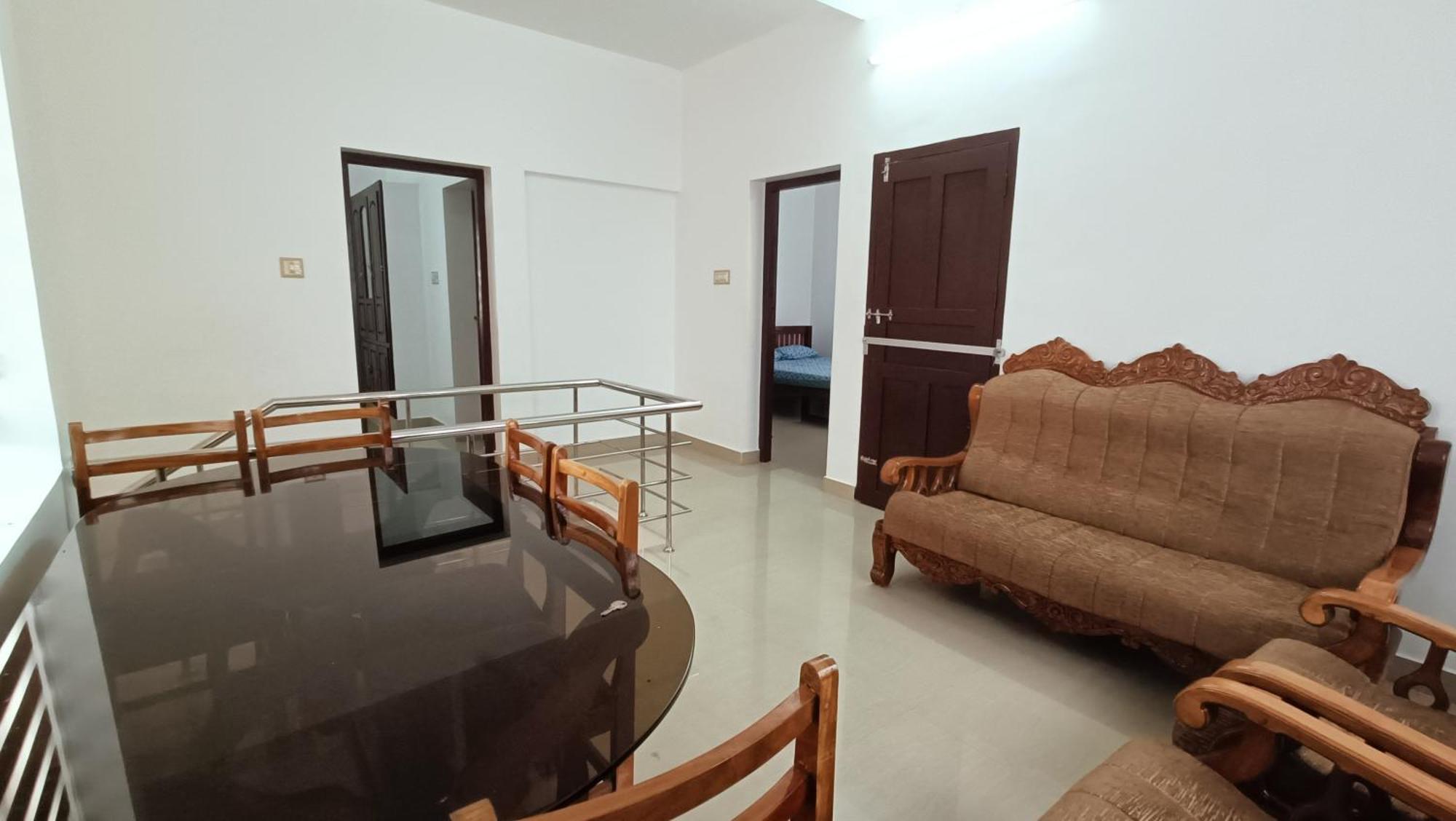 Mom'S Villa Nedumbassery Extérieur photo