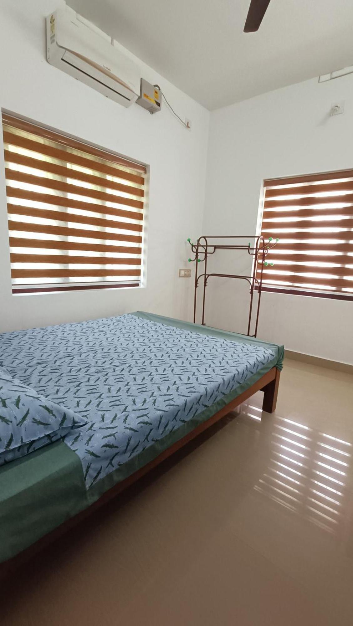 Mom'S Villa Nedumbassery Extérieur photo